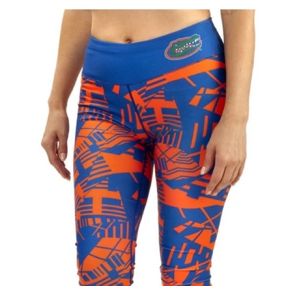 gator leggings